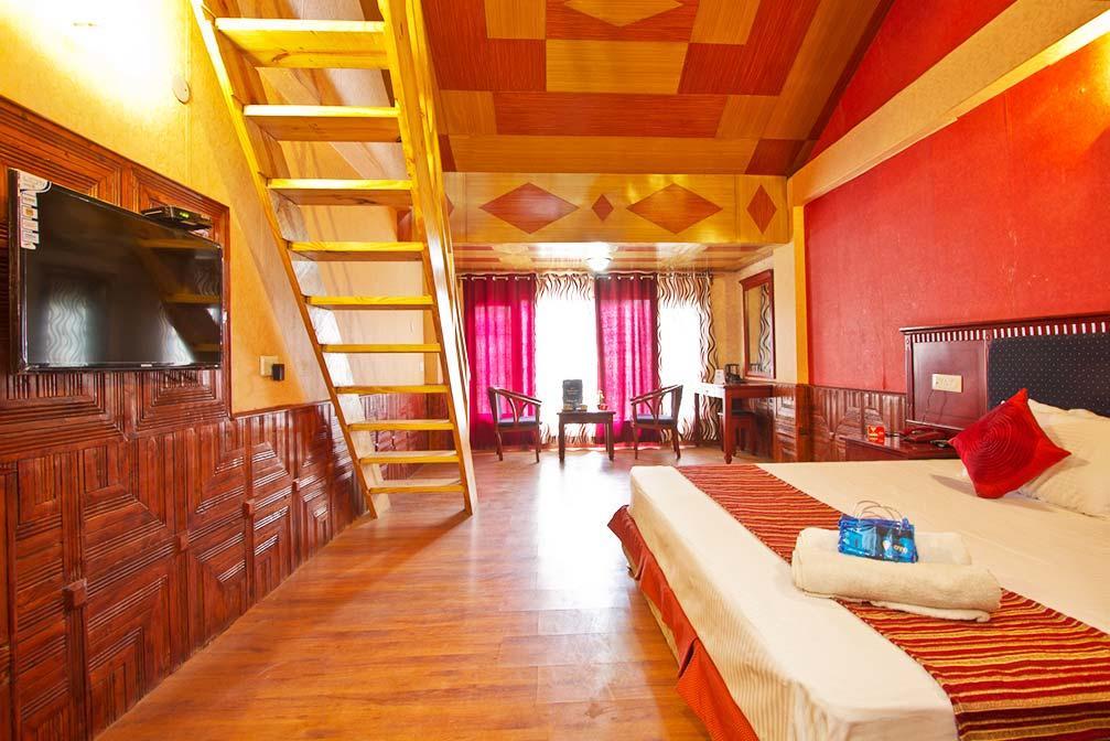 Monal Hotel Manali (Himachal Pradesh)