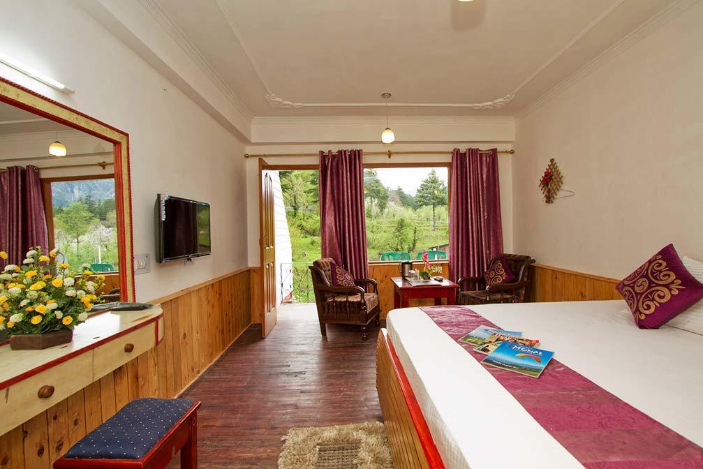 Monal Hotel 3*